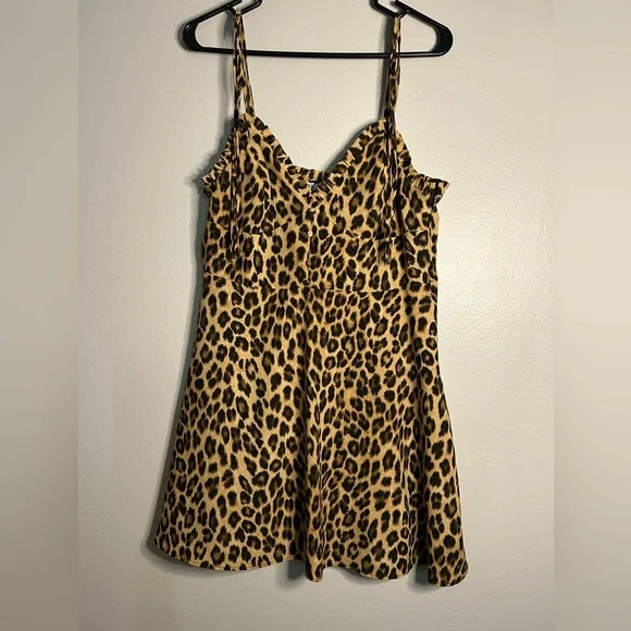 NWOT ZARA Leopard Print Mini Dress L
Ruffle Spaghetti Strap Animal Print - Picture 3 of 15